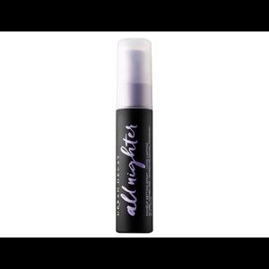 URBAN DECAY TRAVEL MAKEUP SPRAY